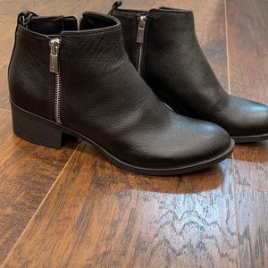 Kenneth Cole ankle booties Size 8.5-9